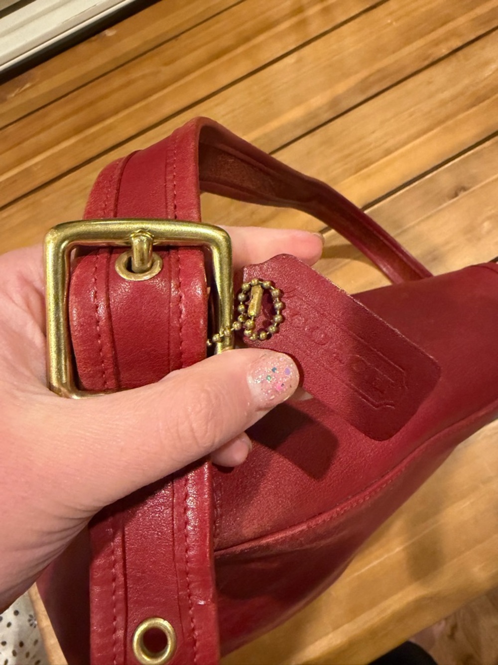Vintage Coach Red Leather Stewardess 9525 Bag with Gold-Tone Hardware - Picture 5 of 15